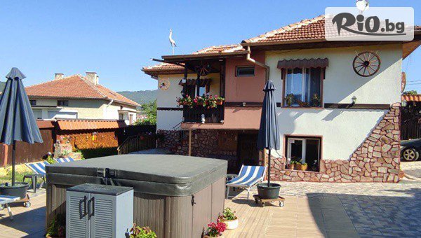 Почивка в Къща за гости Света Анна, Стрелча! Нощувка за Двама в двойна или за Трима в тройна стая до края на Декември