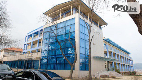 Релаксираща почивка с минерална вода в Хисаря до Декември! 3, 4 или 5 нощувки на база All Inclusive Light + процедури, вътрешен минерален басейн и релакс зона от Хотел Астрея